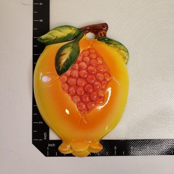 Set of 2 Vintage Ceramic Wall Fruit Pomegranates  Glazed Unbranded No Chips - Picture 3 of 4